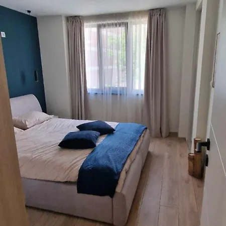 таня Center Location And Free Parking Apartment Kazanlŭk